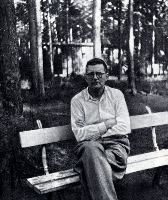 Д. Д. Шостакович в период работы над Десятой симфонией. Комарове 1953 г. Публикуется впервые